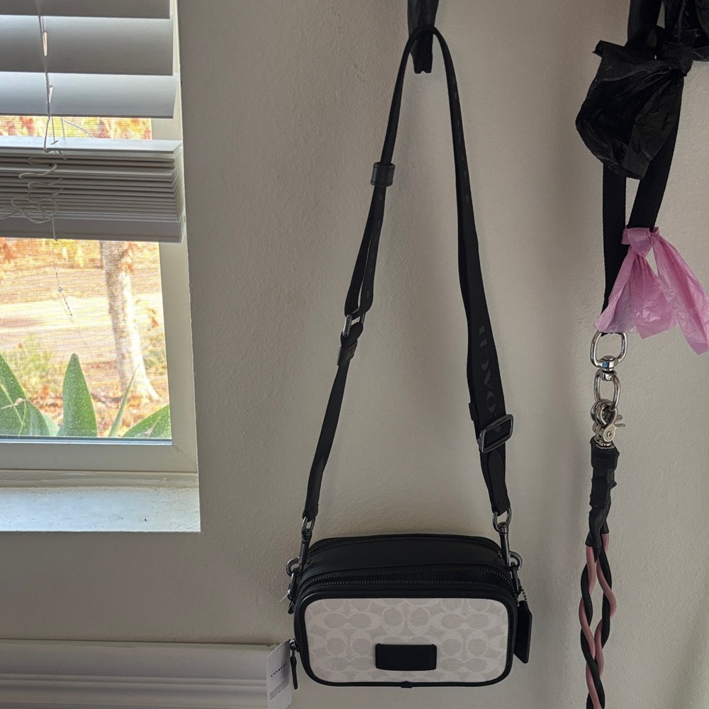 Coach White and Black Crossbody Bag - Picture 11 of 14